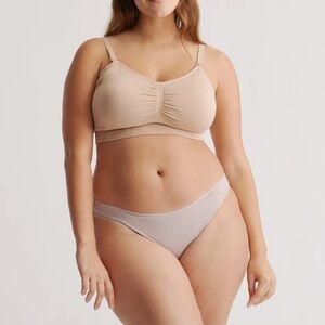Quince Hands Free Pumping & Nursing Bra